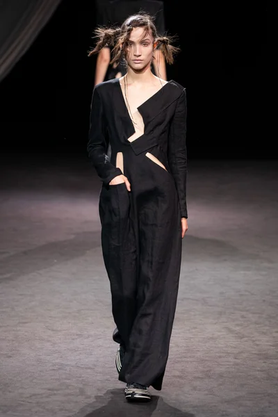 Look 9